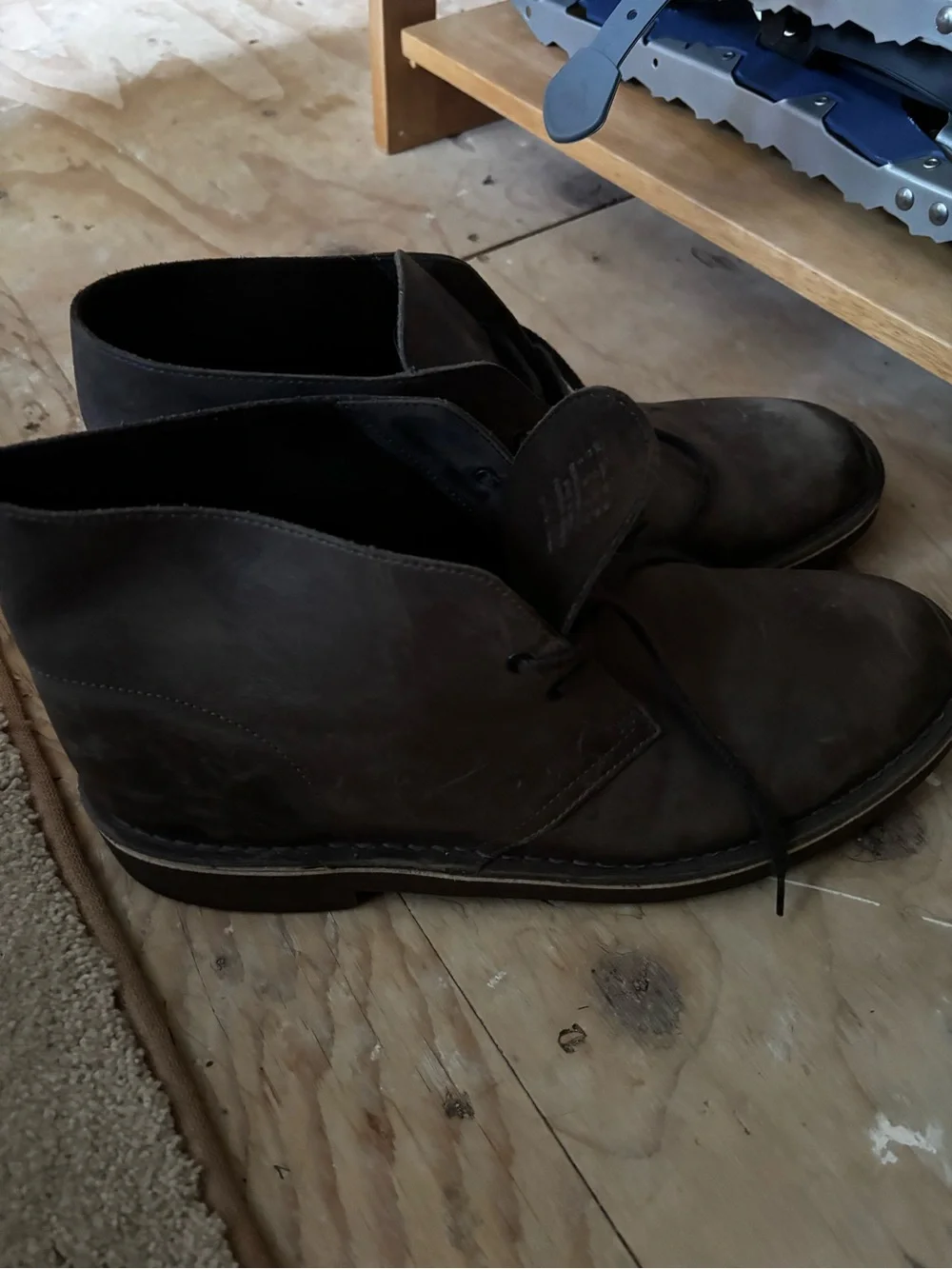 Clarks Men's Gray Suede & Leather Chukka Boots